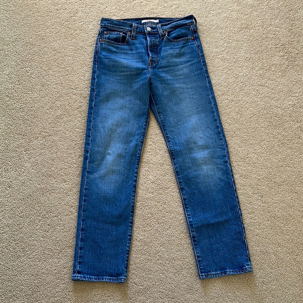 Levi’s Wedgie Straight Jean Medium Blue Sz 26